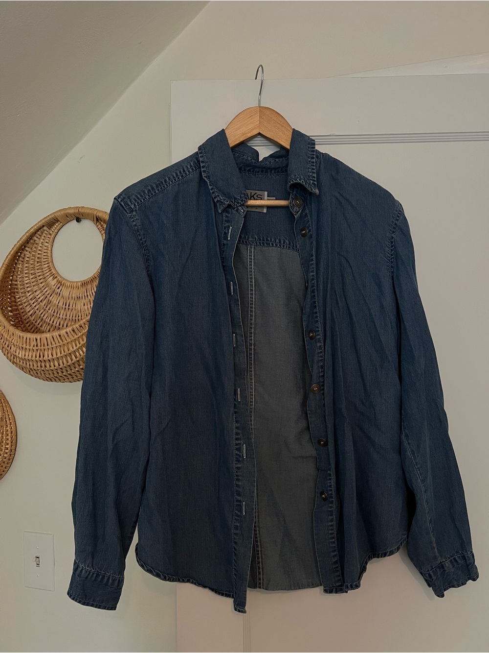 Casual Denim Button-Up Jacket - Blue